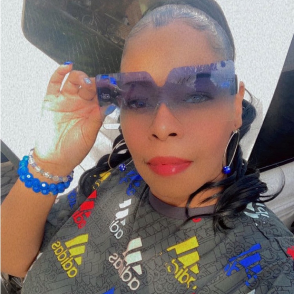 PRICE DROP 🆕 Big Frame Blue Sunglasses